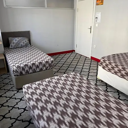Homestay Transit 777 *